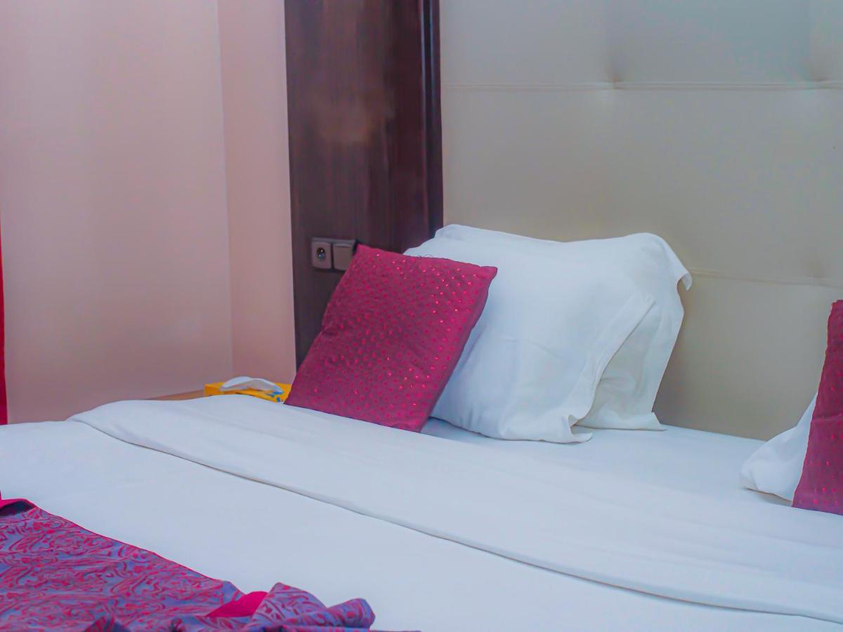 Hotel Fleur De Lys Almadies Dakar Buitenkant foto
