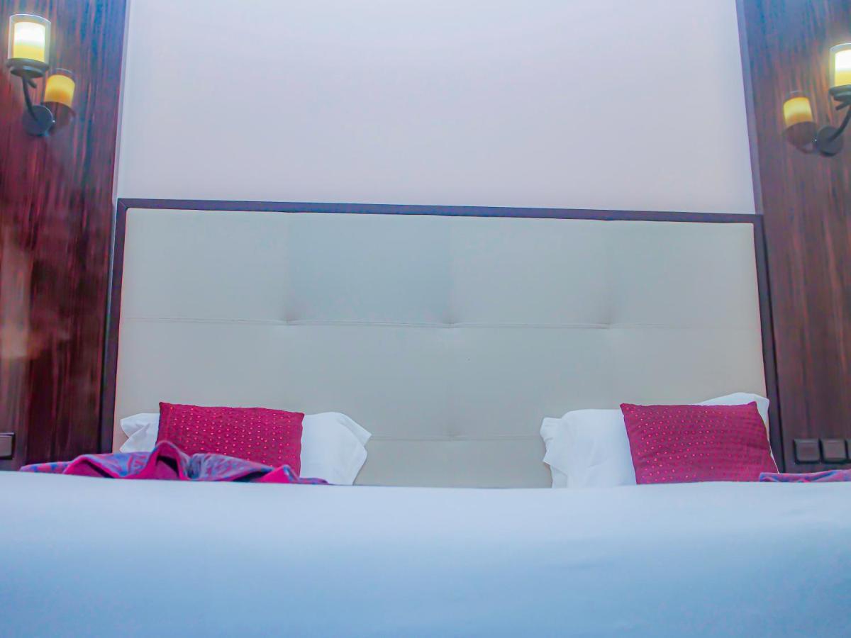 Hotel Fleur De Lys Almadies Dakar Buitenkant foto