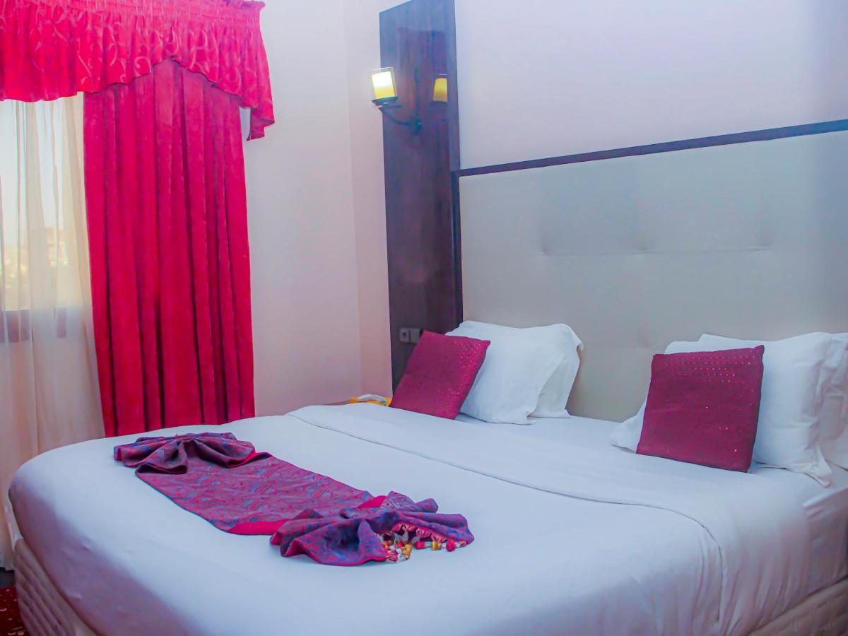 Hotel Fleur De Lys Almadies Dakar Buitenkant foto