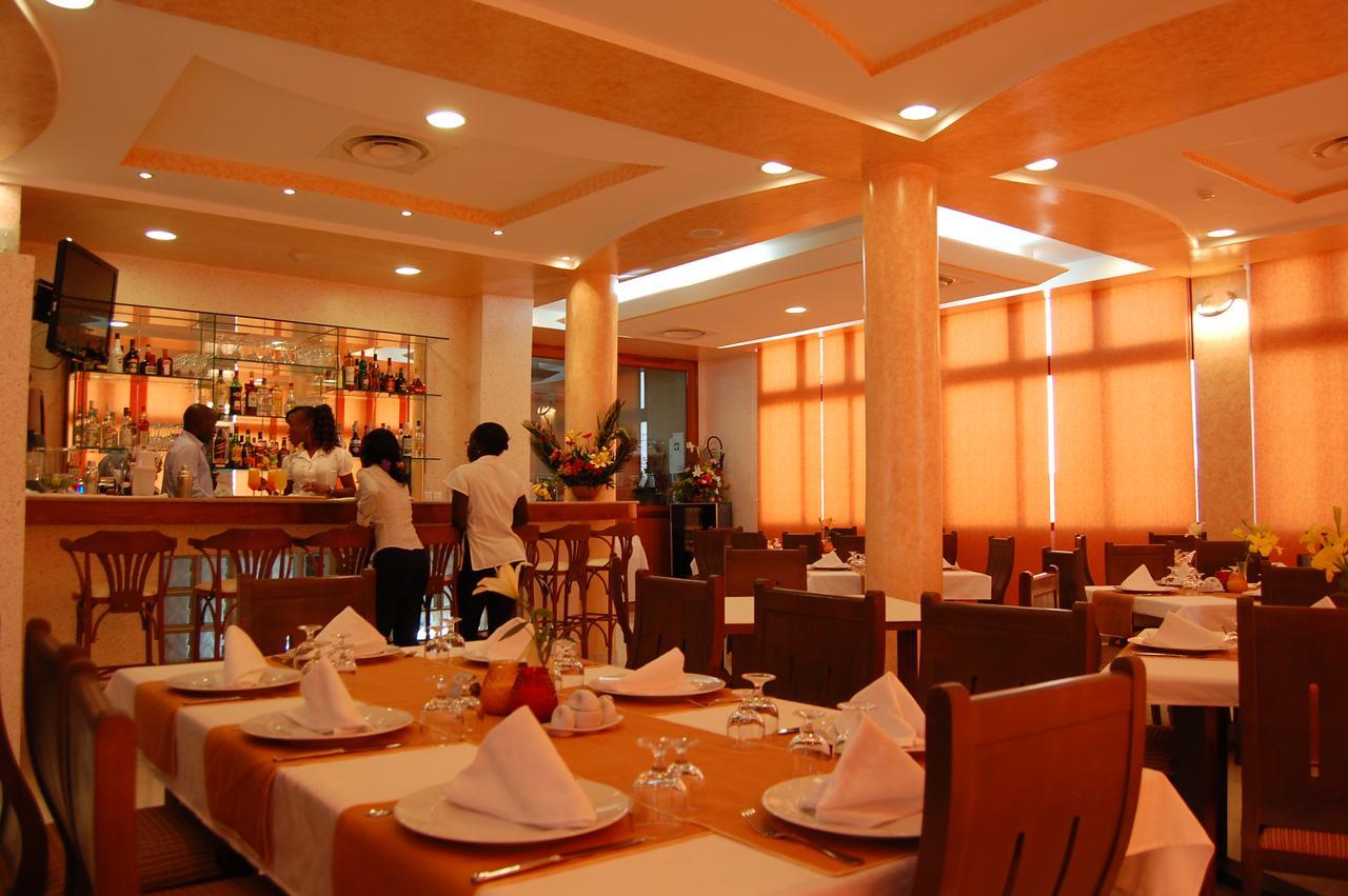 Hotel Fleur De Lys Almadies Dakar Buitenkant foto