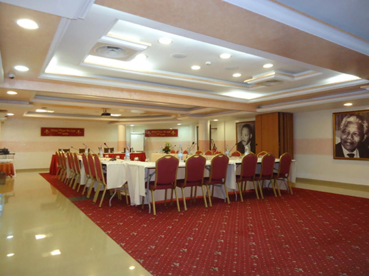 Hotel Fleur De Lys Almadies Dakar Buitenkant foto